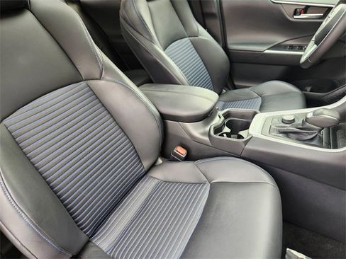 Used 2021 Toyota RAV4 XSE image 10