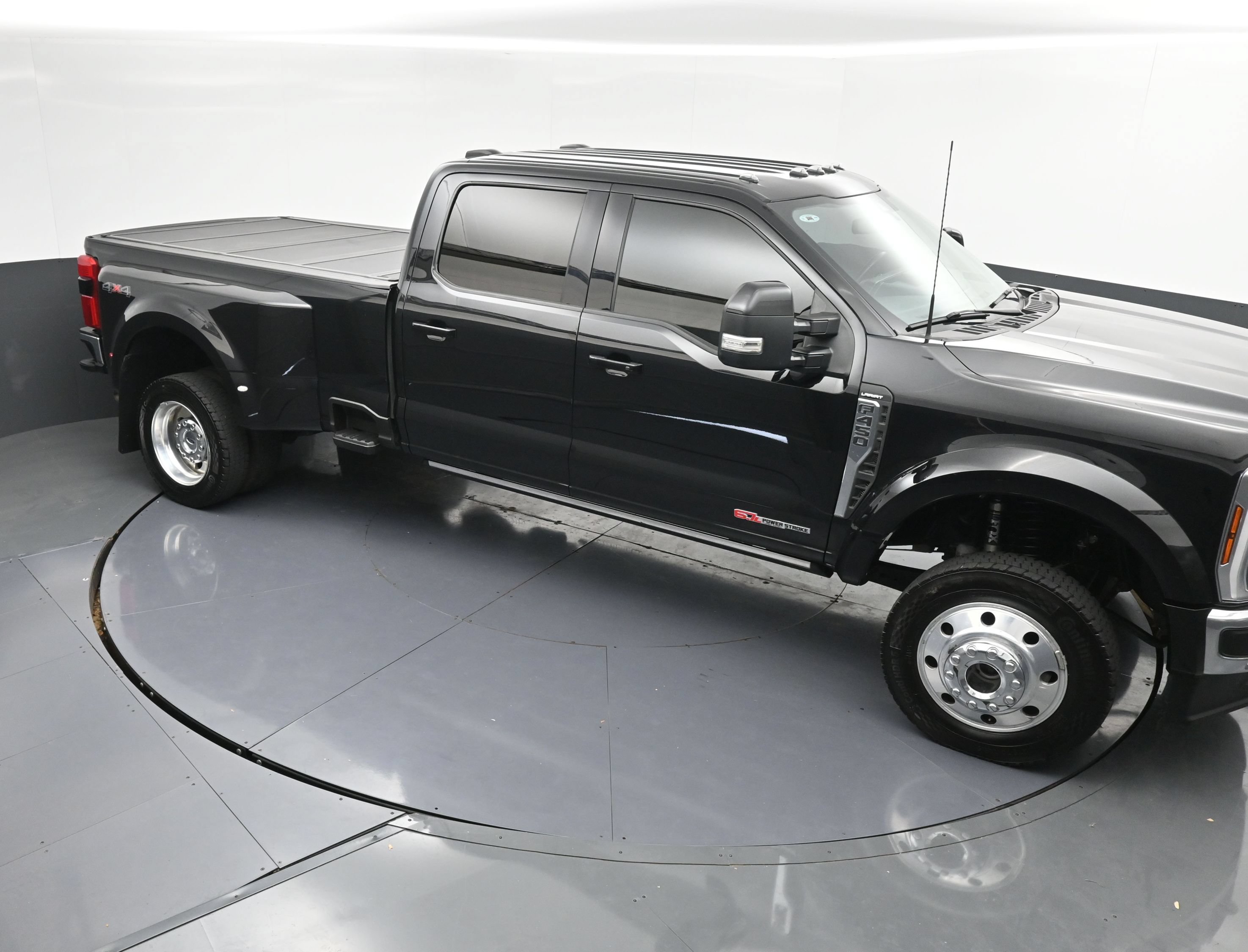 Used 2024 Ford F450 Lariat w/ Lariat Ultimate Package AWD/4WD image 32