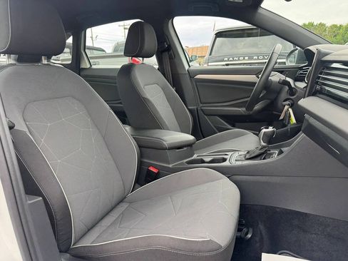 Used 2025 Volkswagen Jetta Sport FWD image 15