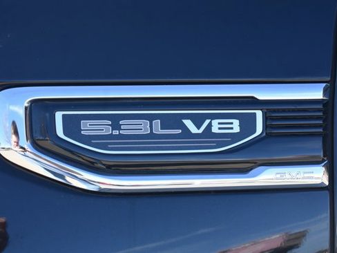 Used 2023 GMC Sierra 1500 SLT w/ SLT Convenience Package image 11