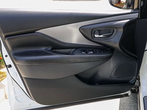 Used 2019 Nissan Murano SV w/ Cargo Package FWD image 23