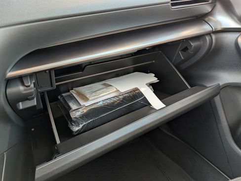 Certified 2025 Subaru Impreza 2.0i image 32