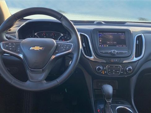 Used 2024 Chevrolet Equinox LT image 9