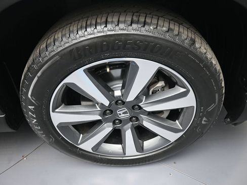 Certified 2024 Honda Pilot Elite image 13