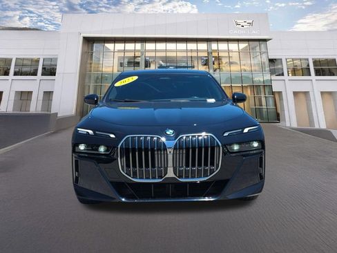 Used 2023 BMW 740i w/ Parking Assistance Package RWD image 2