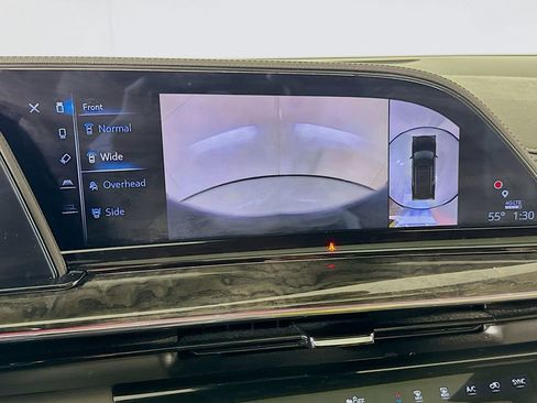 Used 2023 Cadillac Escalade ESV Premium Luxury image 50