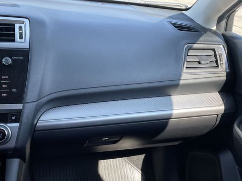 Used 2016 Subaru Outback 2.5i Premium AWD/4WD image 16