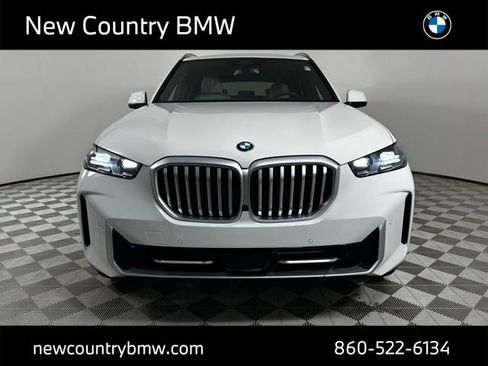 New 2026 BMW X5 xDrive40i w/ Climate Comfort Package image 2