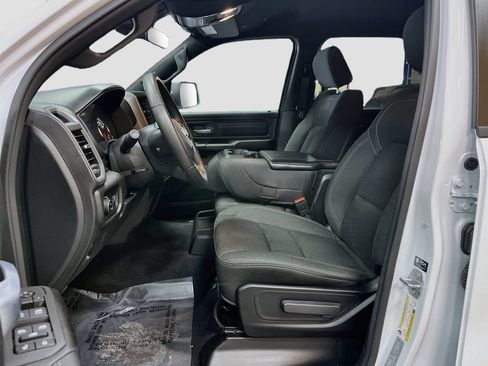Used 2025 RAM 1500 Warlock AWD/4WD image 19