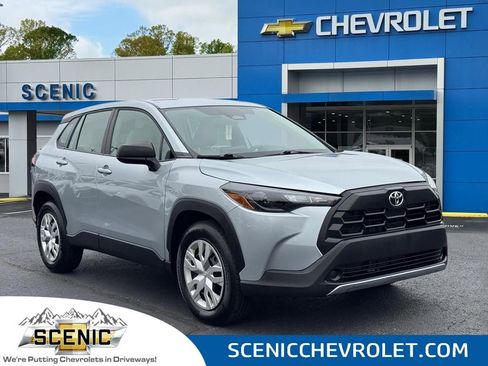 Used 2026 Toyota Corolla Cross L image 1