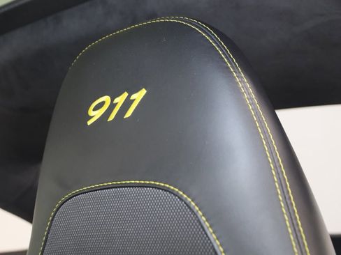 Used 2019 Porsche 911 Carrera T w/ Carrera T Interior Package image 36