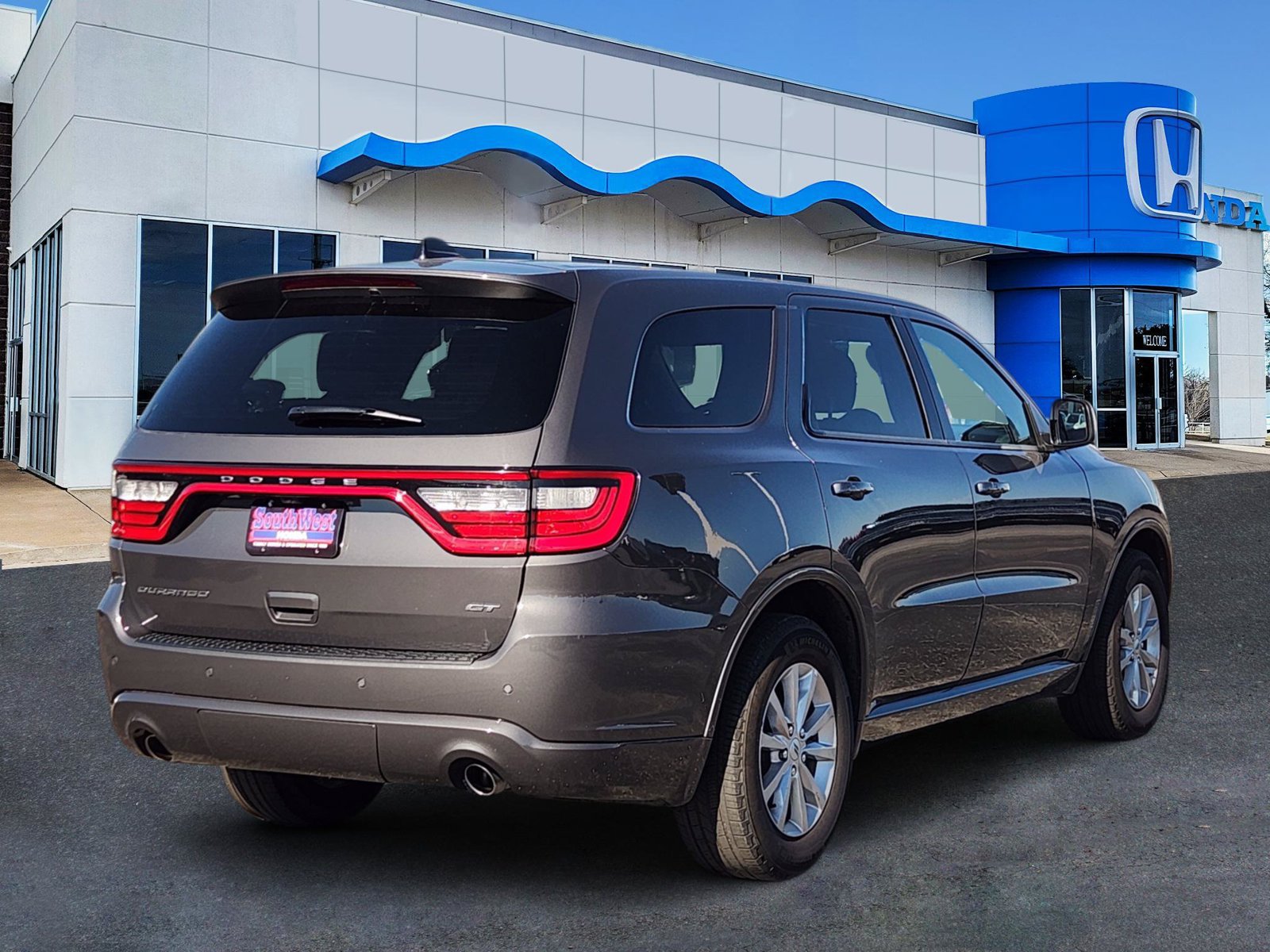 Used 2025 Dodge Durango GT RWD image 5
