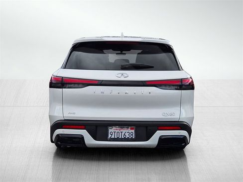 Certified 2025 INFINITI QX60 Pure image 5