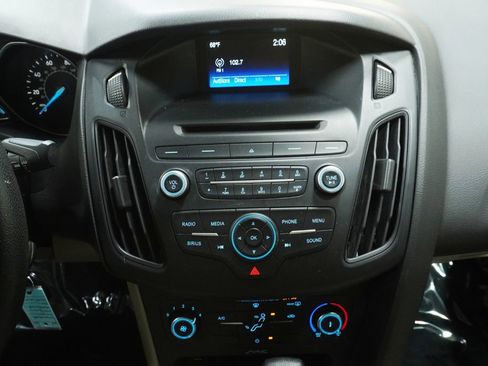 Used 2017 Ford Focus SE image 15