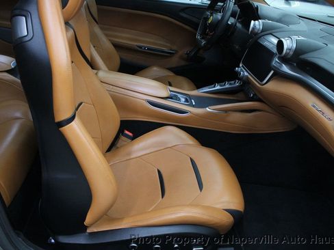 Used 2017 Ferrari GTC4Lusso AWD/4WD image 44