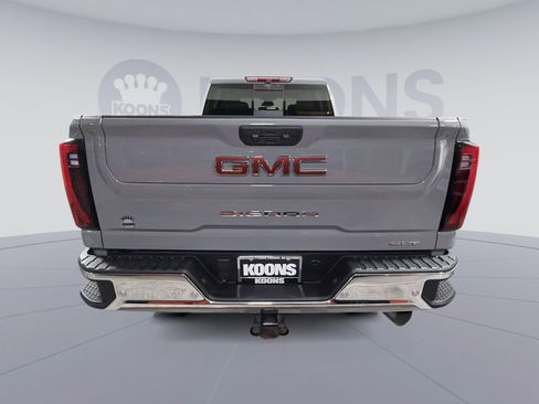 Used 2024 GMC Sierra 2500 SLT w/ SLT Premium Package image 5