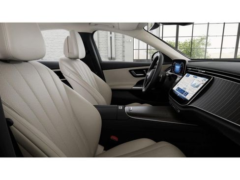 Used 2026 Mercedes-Benz E 350 Sedan image 3