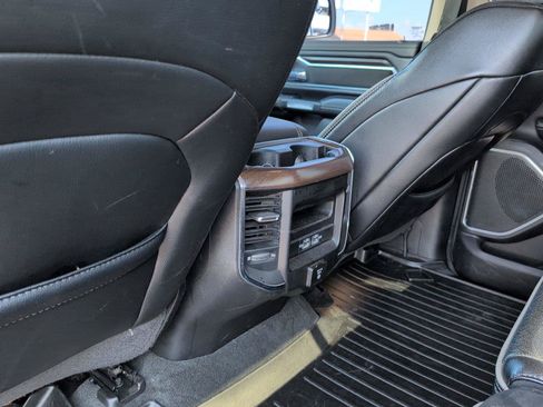 Used 2021 RAM 1500 Laramie AWD/4WD image 32