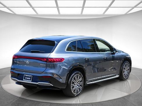Certified 2023 Mercedes-Benz EQS 580 4MATIC SUV image 4