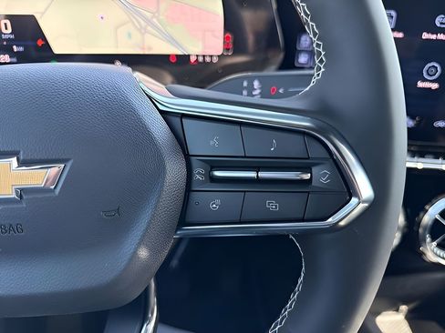 New 2025 Chevrolet Blazer EV LT AWD/4WD image 30