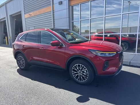 New 2026 Ford Escape SE w/ PHEV Premium Package image 8