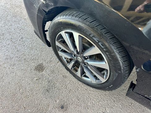 Used 2017 Nissan Altima 2.5 SV FWD image 29