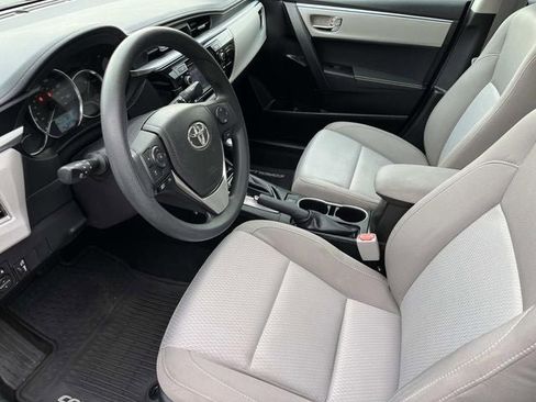 Used 2016 Toyota Corolla LE image 25