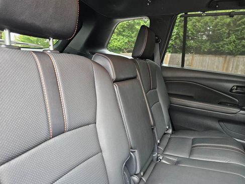 Used 2023 Honda Passport TrailSport image 12