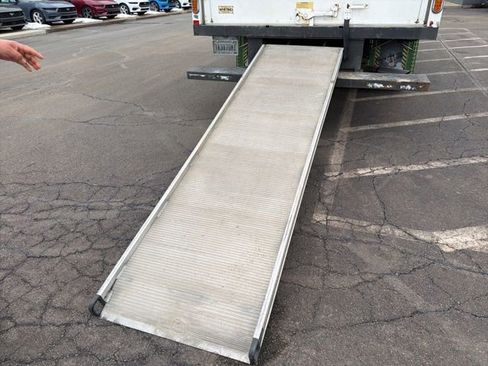 Used 2017 Chevrolet Express 3500 image 11