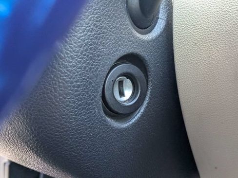Used 2013 Volkswagen Jetta SE FWD image 29