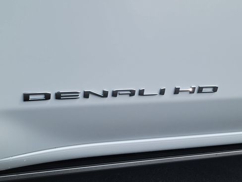 New 2026 GMC Sierra 2500 Denali w/ Denali Reserve Package image 11