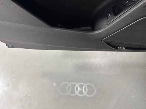 Used 2025 Audi Q3 2.0T Premium Plus w/ Premium Plus Package AWD/4WD image 11