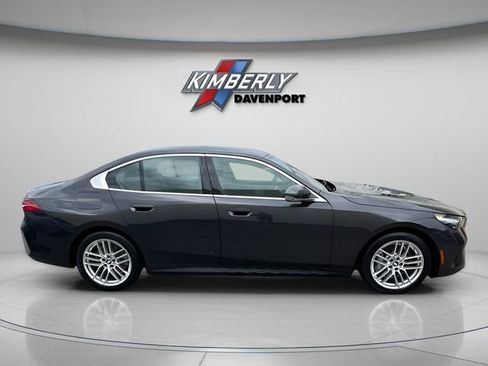 Certified 2024 BMW 530i w/ Premium Package image 6