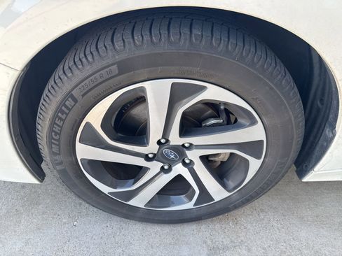 Used 2022 Subaru Legacy Limited XT image 2