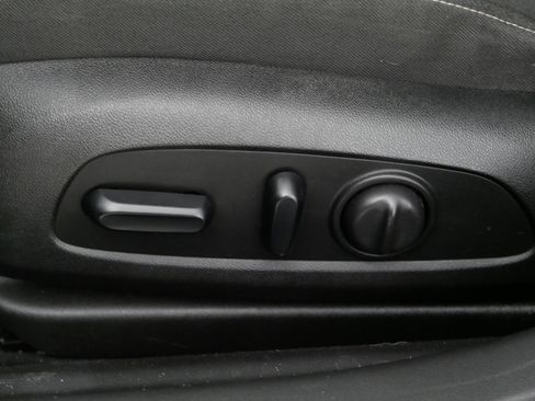 Certified 2018 Buick Regal Preferred FWD image 20