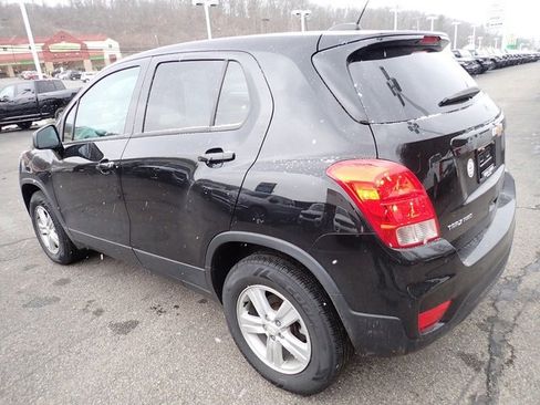 Used 2021 Chevrolet Trax LS w/ Tint and Cruise Package image 3