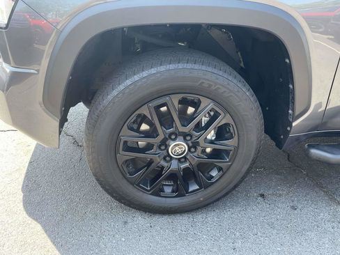 Used 2024 Toyota Tundra Limited AWD/4WD image 30