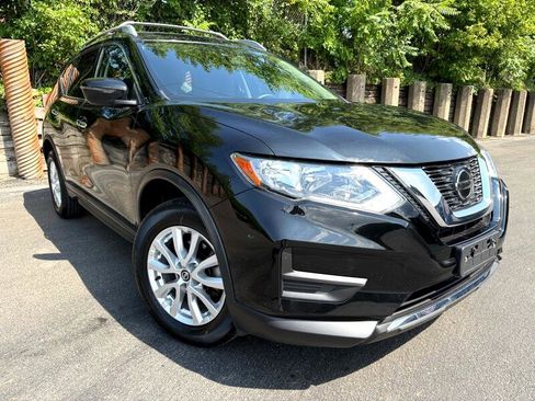 Used 2020 Nissan Rogue SV image 4
