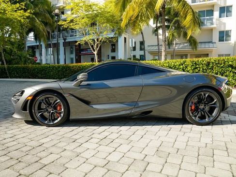 Used 2018 McLaren 720S Performance image 15