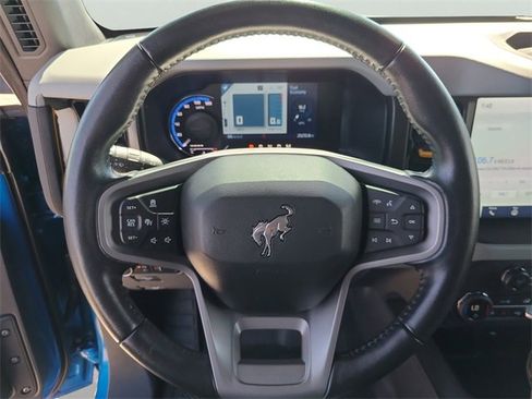 Used 2023 Ford Bronco Badlands image 25