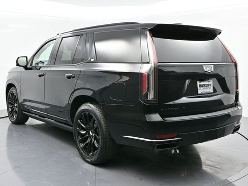 Used 2022 Cadillac Escalade Sport Platinum image 5