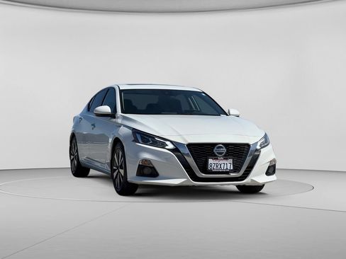 Used 2022 Nissan Altima 2.5 SL FWD image 4
