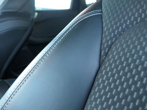 Used 2023 Ford Escape SE image 14