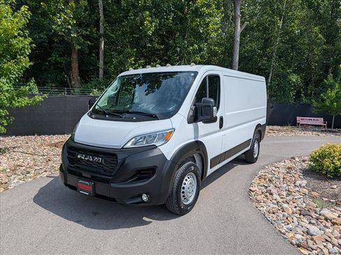 Used 2025 RAM ProMaster 2500 w/ Convenience Group FWD image 1