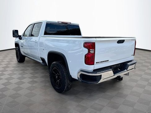Used 2024 Chevrolet Silverado 2500 LT RWD image 8
