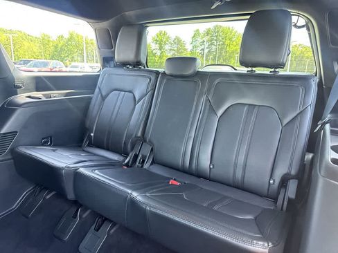 Used 2021 Ford Expedition Limited AWD/4WD image 24