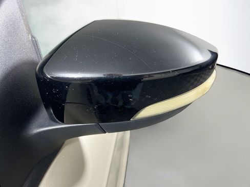 Used 2017 Ford Escape Titanium image 12