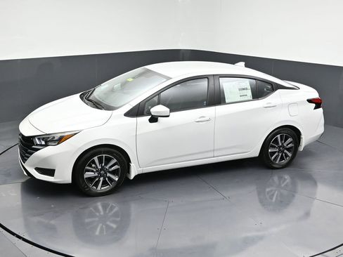 New 2025 Nissan Versa SV w/ Trunk Package image 24
