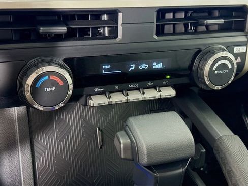 Certified 2026 Toyota Tacoma SR5 image 15