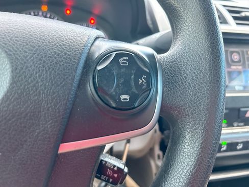 Used 2014 Toyota Camry FWD image 16